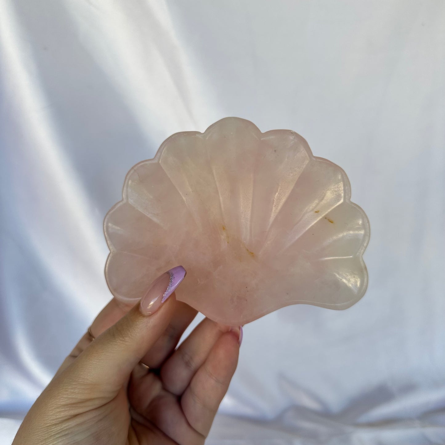 Rose quartz shell bowl