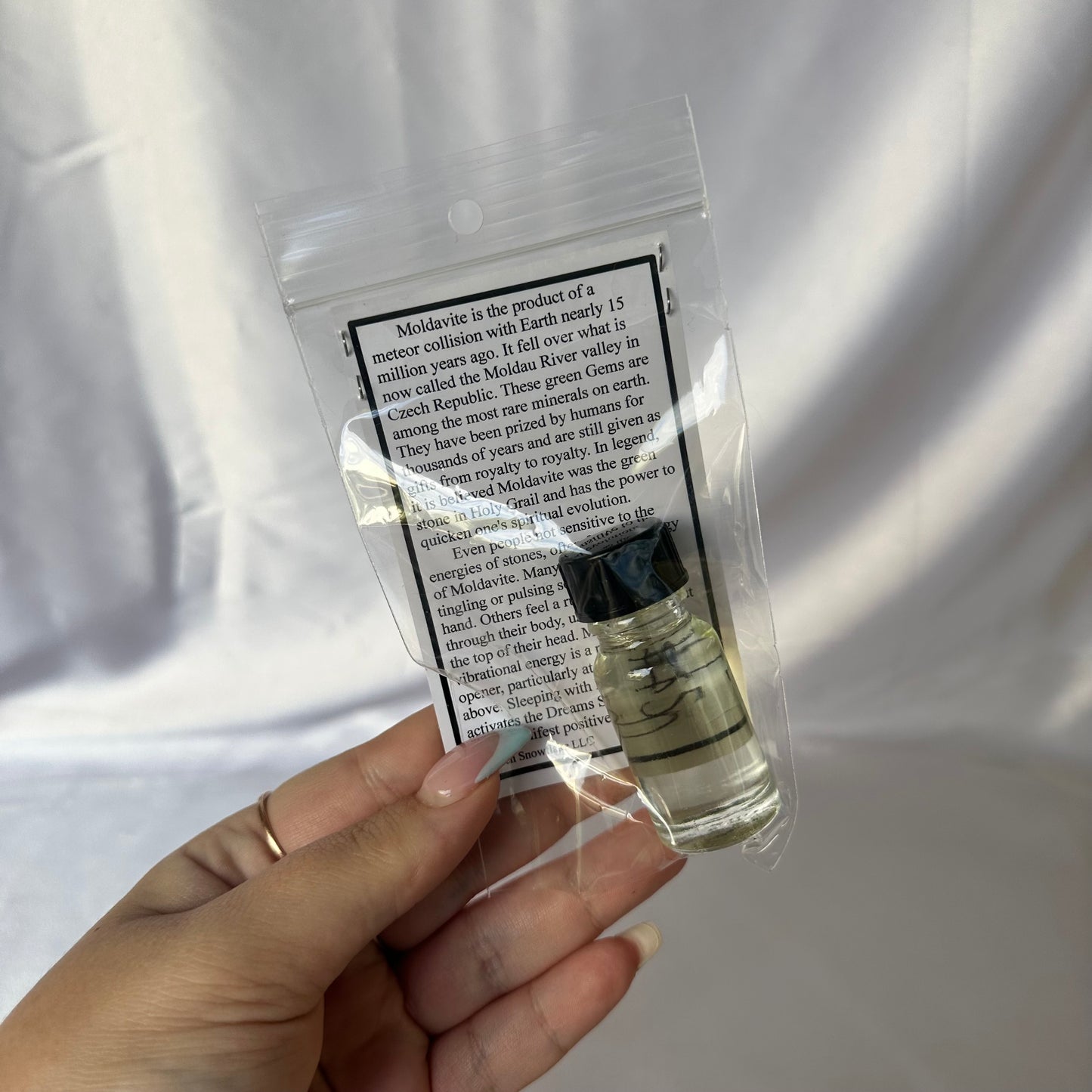Moldavite oil