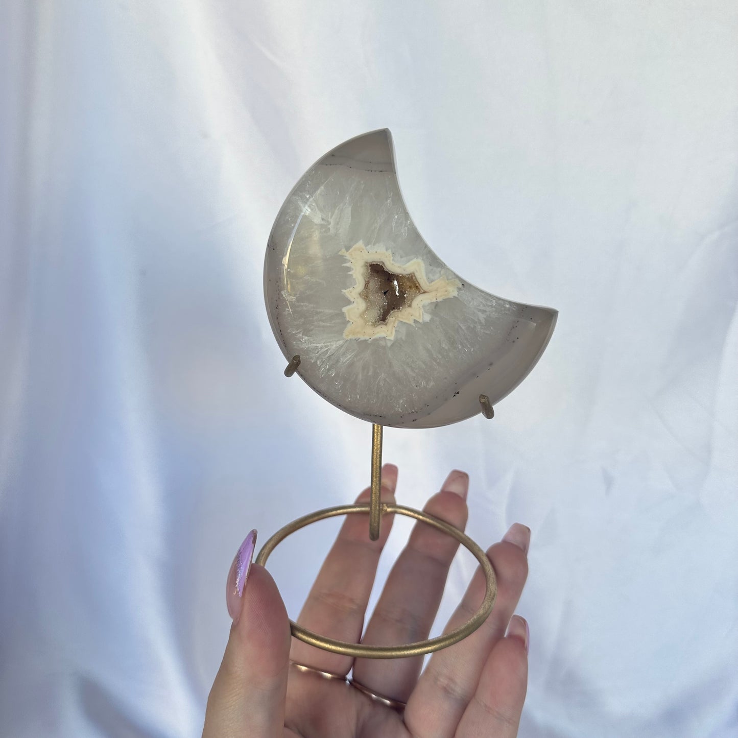 Agate moon on stand #184