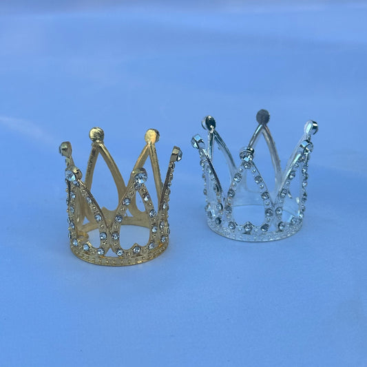 Assorted crown sphere stands