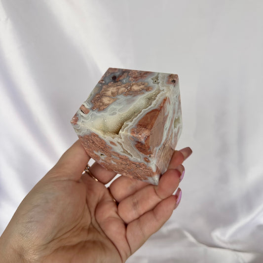 Petal agate cube #409
