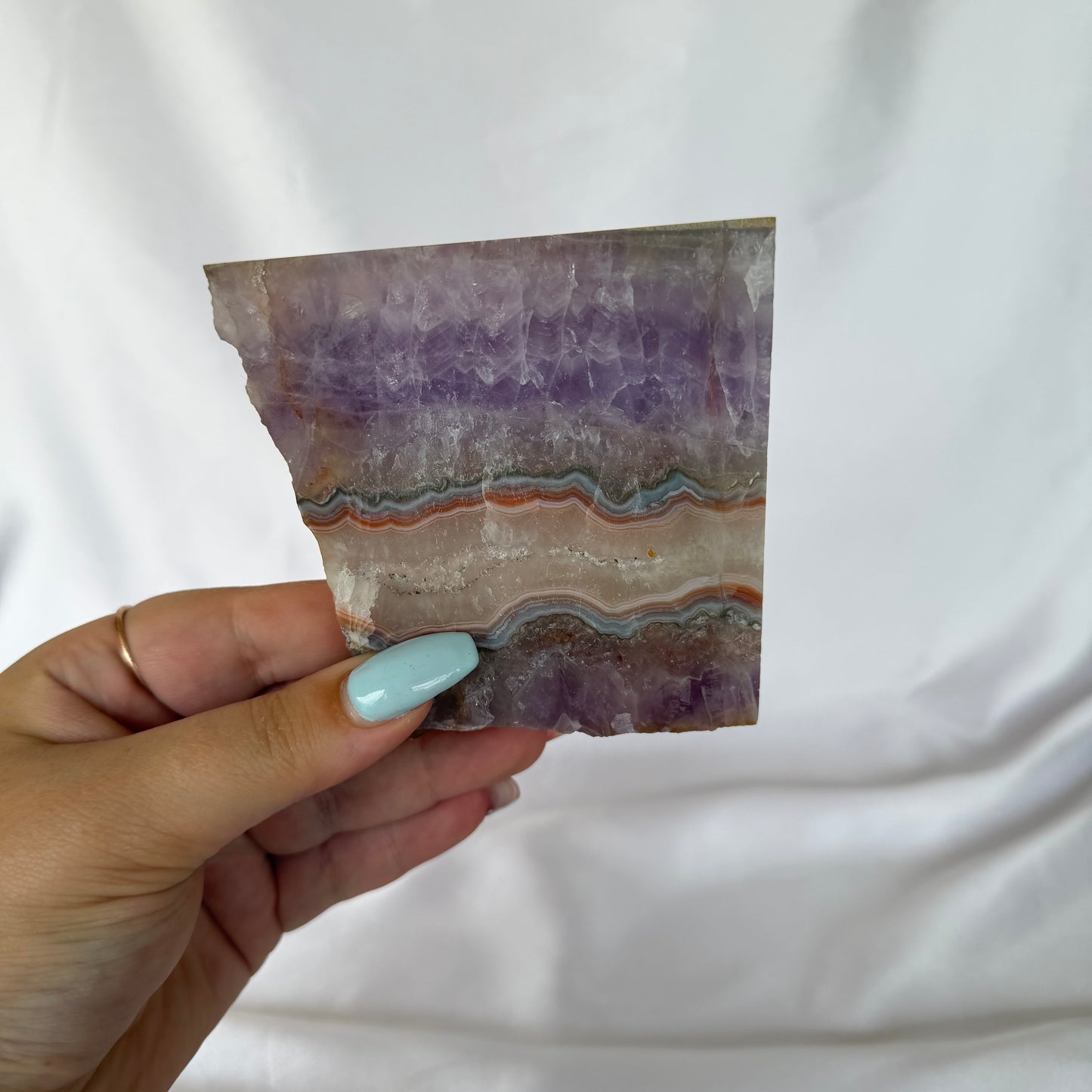 Freestanding Amethyst x agate slabs