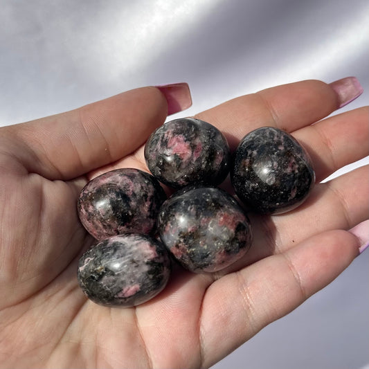 Rhodonite tumble