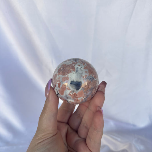 Petal agate sphere #40