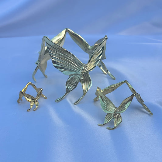 Assorted butterfly circle sphere stand