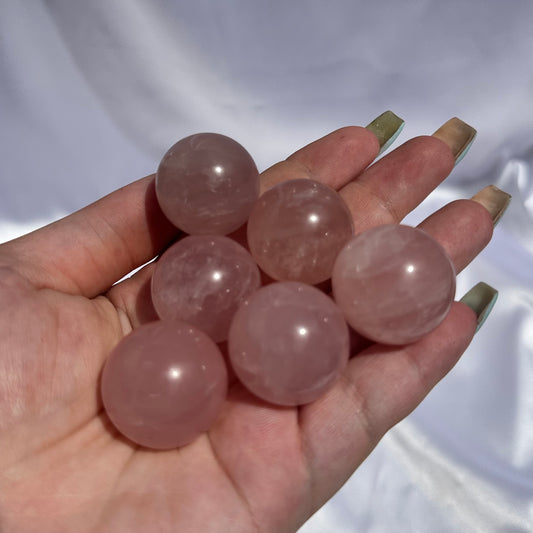 Rose quartz mini sphere