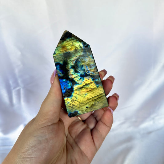 Labradorite point #222