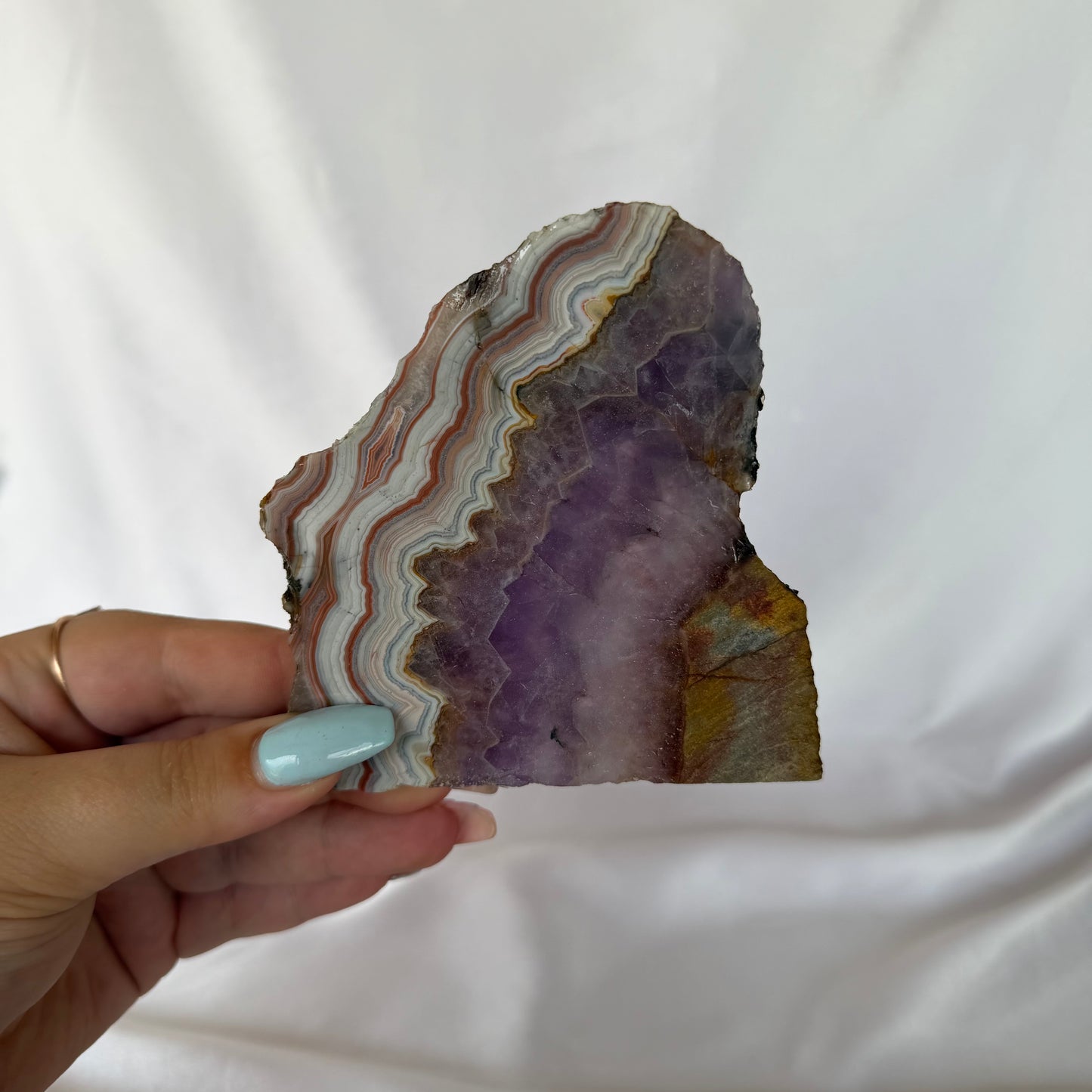 Freestanding Amethyst x agate slabs