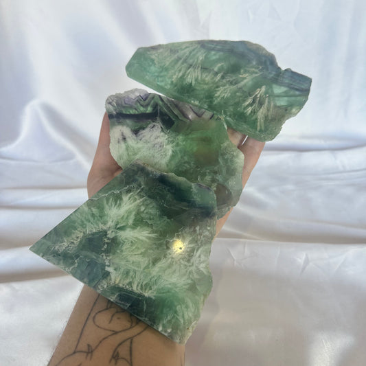 Feather fluorite slabs